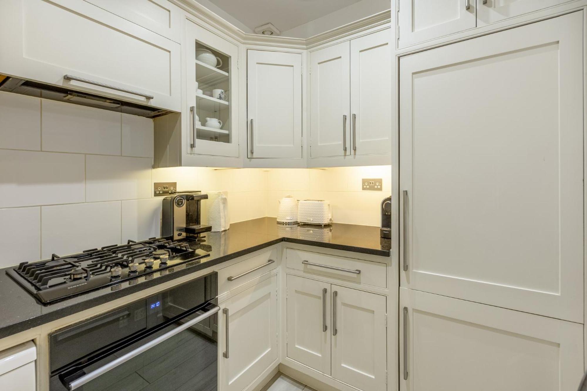 Ferienwohnung Brigth & Beautiful 1Br Flat In Earls Court London Exterior foto